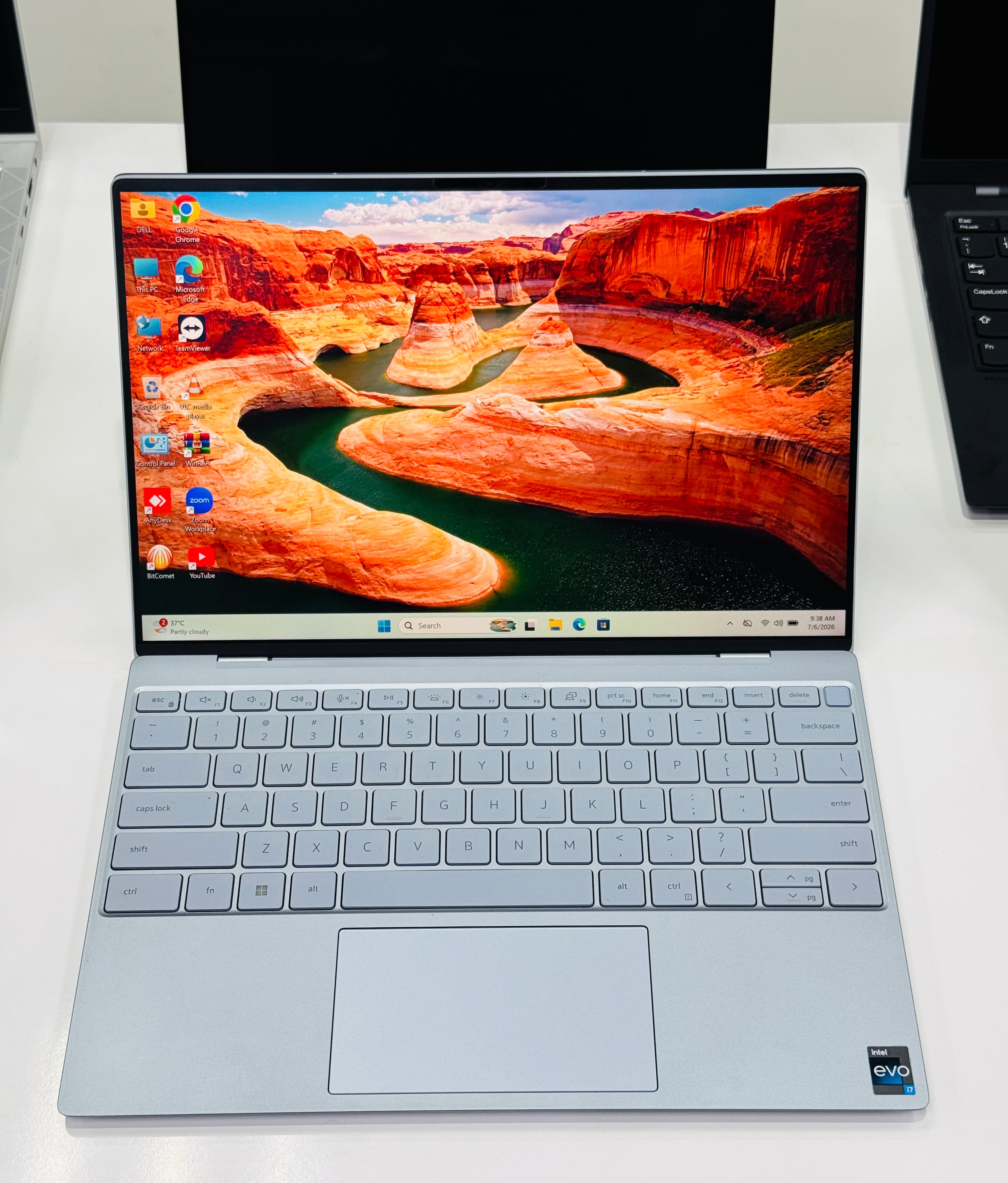 Dell Intel Evo Laptop - Light Blue, Like New Condition – Used – Dubai, Abu Dhabi